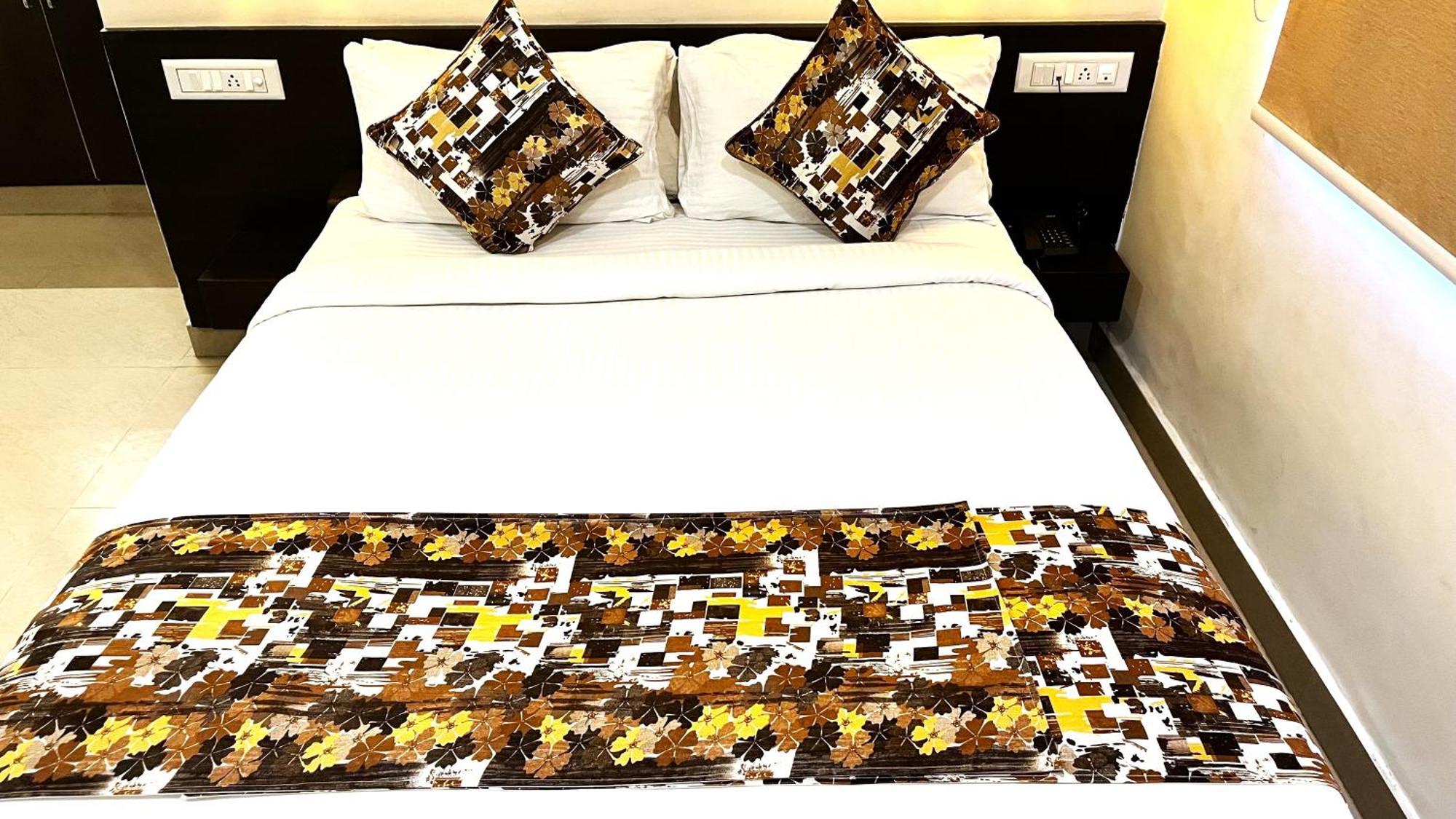Athasri Hotel Hsr Layout Bangalore Eksteriør billede