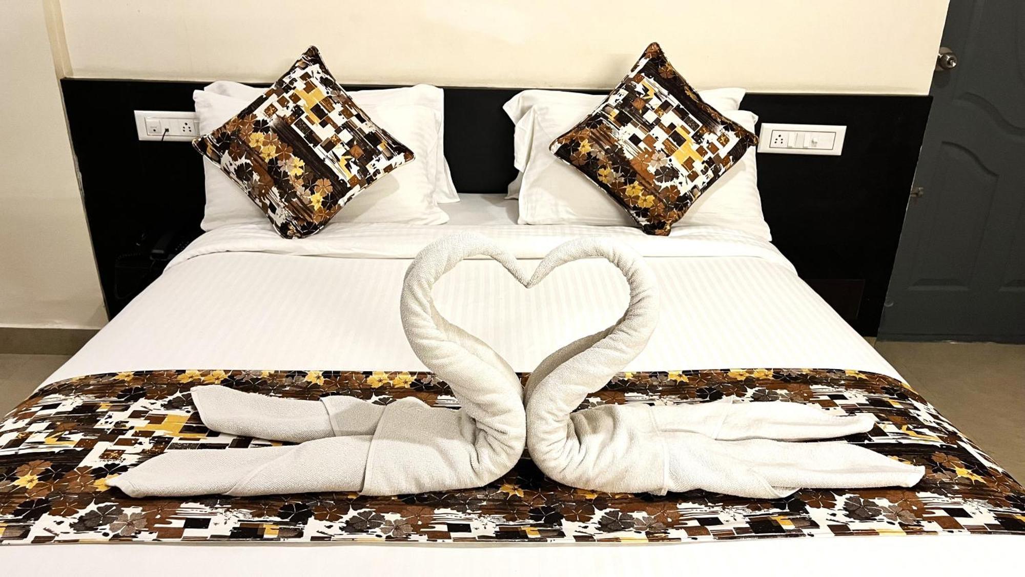 Athasri Hotel Hsr Layout Bangalore Eksteriør billede