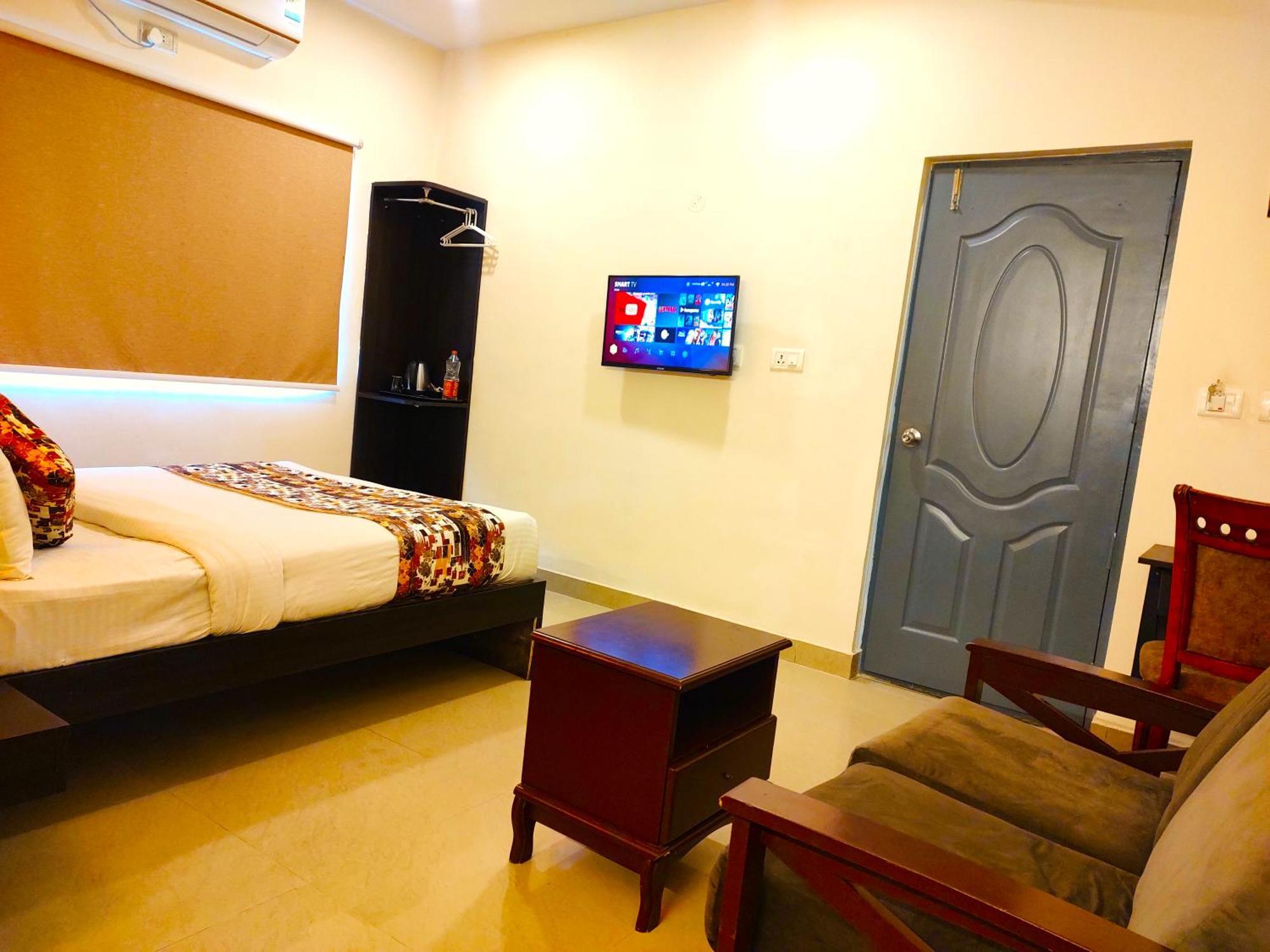 Athasri Hotel Hsr Layout Bangalore Eksteriør billede
